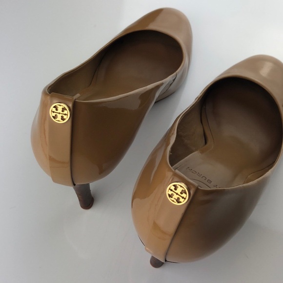 Tory Burch Shoes - Tory Burch Leah nude patent leather mid heel pump